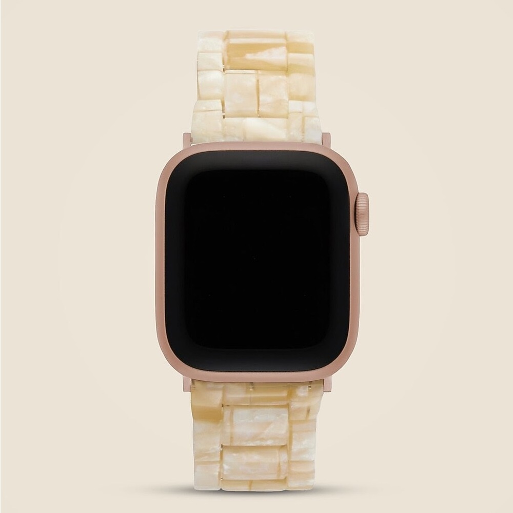 MACHETE Apple Watch Band in Universal Fit - Shell